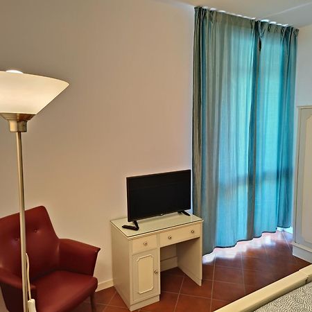 Апартаменти Blancohouse Viale Ceccarini Річчоне Екстер'єр фото